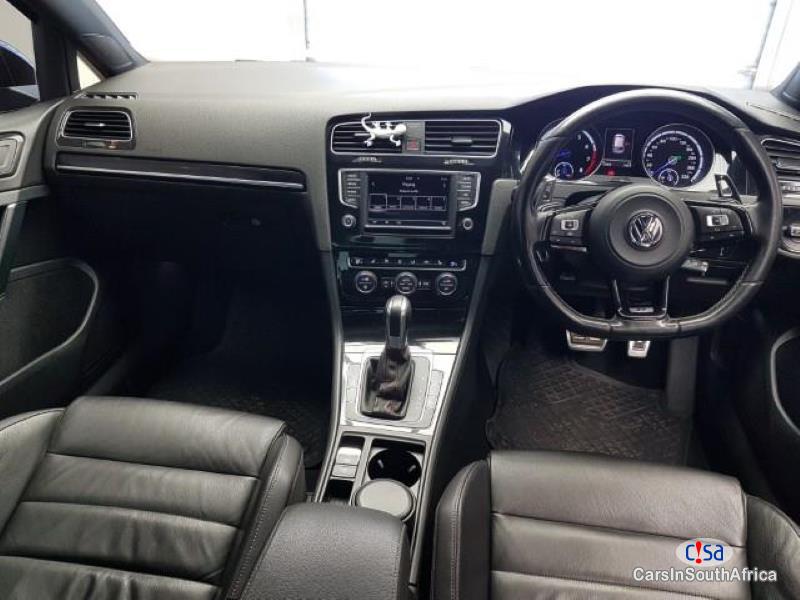 Volkswagen Golf 2.0 Automatic 2016 in Western Cape - image