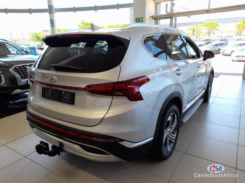 Hyundai Santa Fe 2.2 Automatic 2022 - image 3