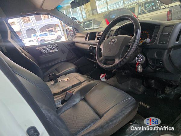 Toyota Quantum 2.5D-4D Sesfikile Bank Repossessed Manual 2021 - image 4
