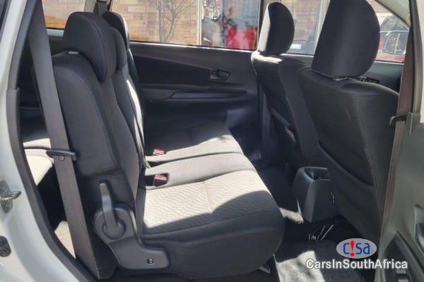 Toyota Avanza 1.5 SX Bank Repossessed Manual 2018 - image 5