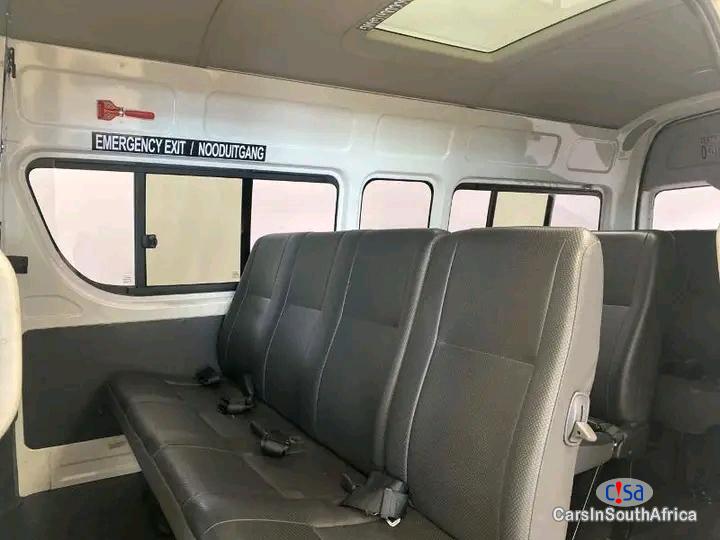 Toyota HiAce Manual 2023 - image 11