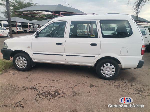 Toyota Condor 2400i Estate TX Manual 2004 - image 3