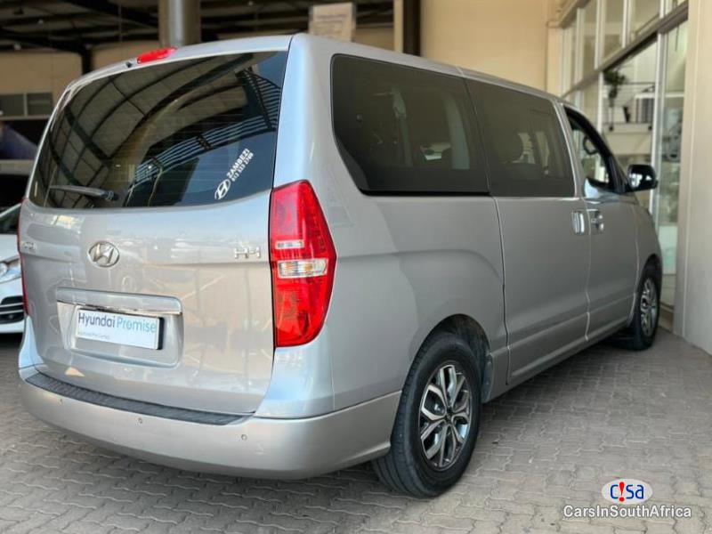 Hyundai H-1 2.5 Hyundai H1 VGTi Bus Call Or 4 0848069549 Automatic 2017 - image 3