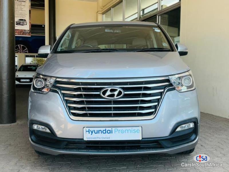 Hyundai H-1 2.5 Hyundai H1 VGTi Bus Call Or 4 0848069549 Automatic 2017 - image 4