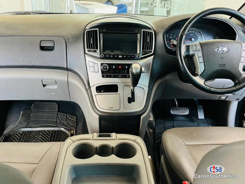 Hyundai H-1 2.5 Hyundai H1 VGTi Bus Call Or 4 0848069549 Automatic 2017 - image 5