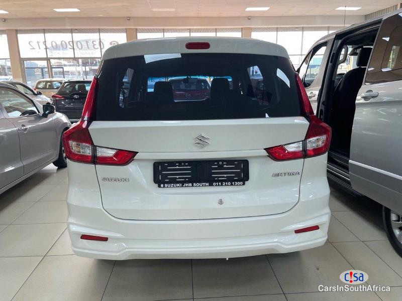 Suzuki 1.5 GL Ertiga Manual 2021 - image 3
