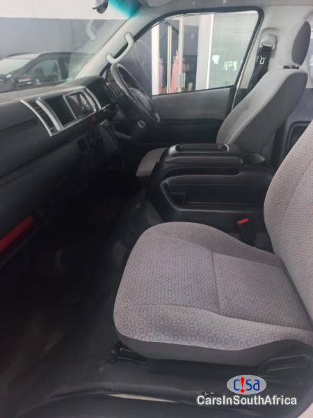 Toyota Quantum 2.5D-4D GL Manual 2020 - image 4