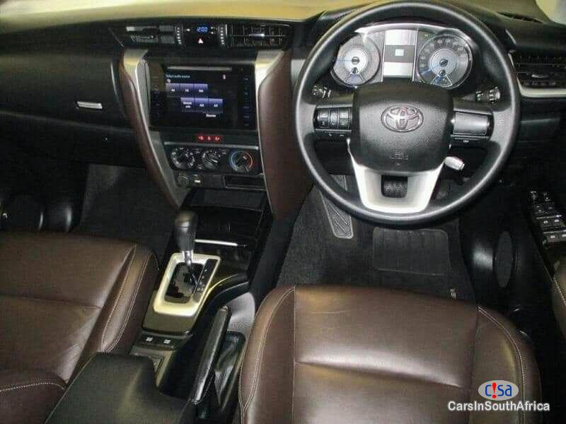 Toyota Fortuner 2.8 GD-6 Bank Repossessed Car Automatic Automatic 2018 - image 4