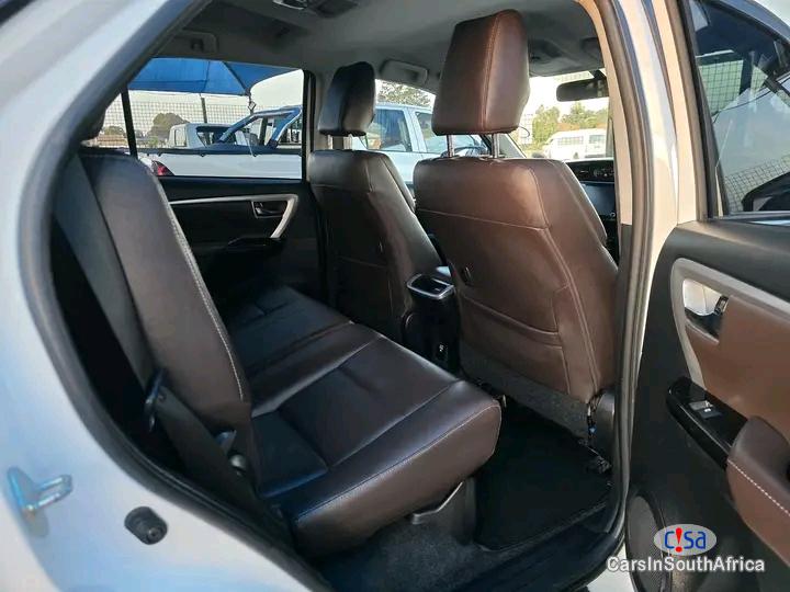 Toyota Fortuner 2.8 GD-6 Raised Body Automatic 2020 - image 3