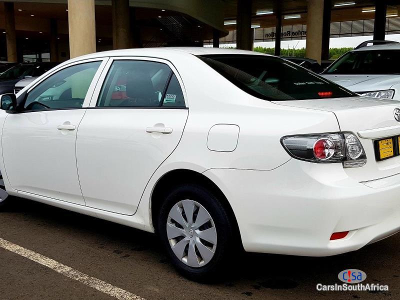 Toyota Corolla 1.6 Manual 2016 - image 4
