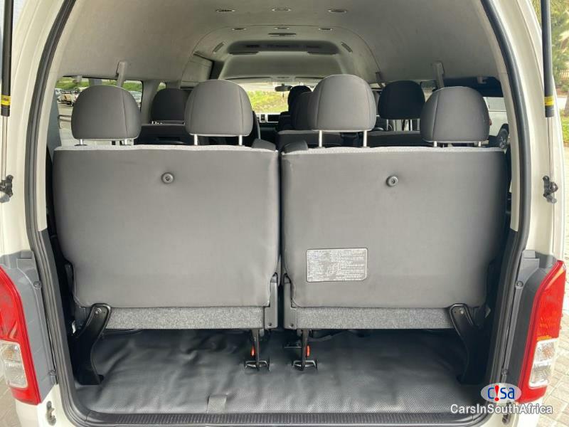 Toyota Quantum 2.5 Manual 2018 - image 8