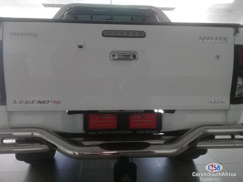 Toyota Hilux Legend 45 Bank Repossessed Car 3.0 Manual 2015 in Limpopo