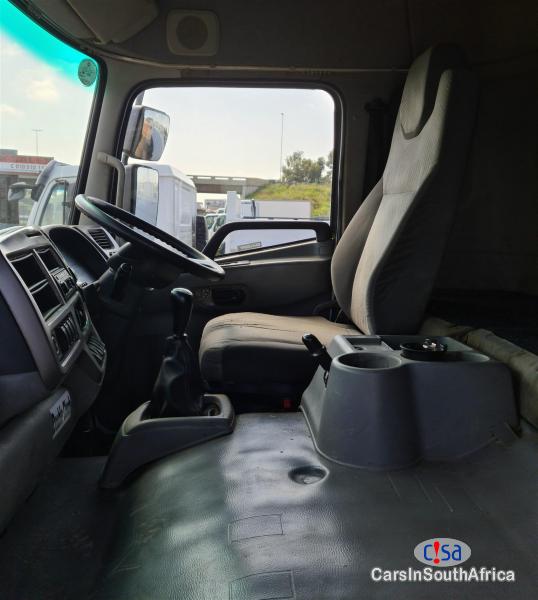 Nissan 6.2 Automatic 2015 - image 3