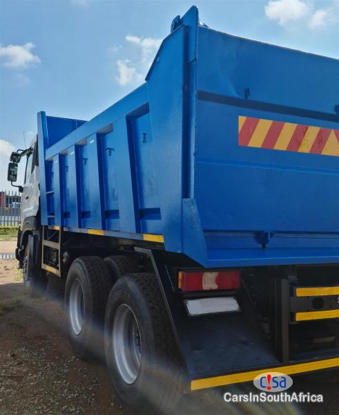 Nissan 6.2 Automatic 2015 - image 7