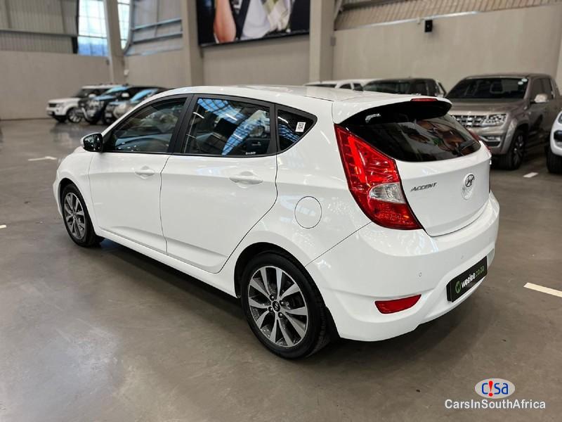 Hyundai Accent Automatic 2016 - image 12