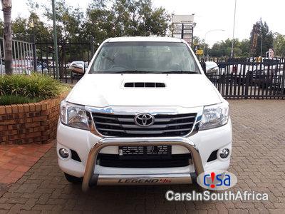 Toyota Hilux 3.0D4-D LEGEND 45 R/B/A/T DOUBLE CAB BAKKIE Automatic 2015 - image 6