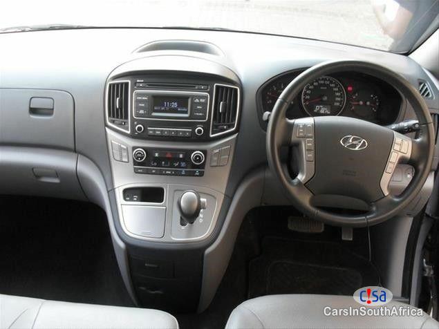 Hyundai H-1 Automatic 2015 - image 4