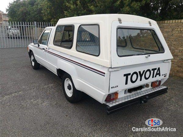 Toyota Hilux 2.4 Manual 1995 in KwaZulu Natal