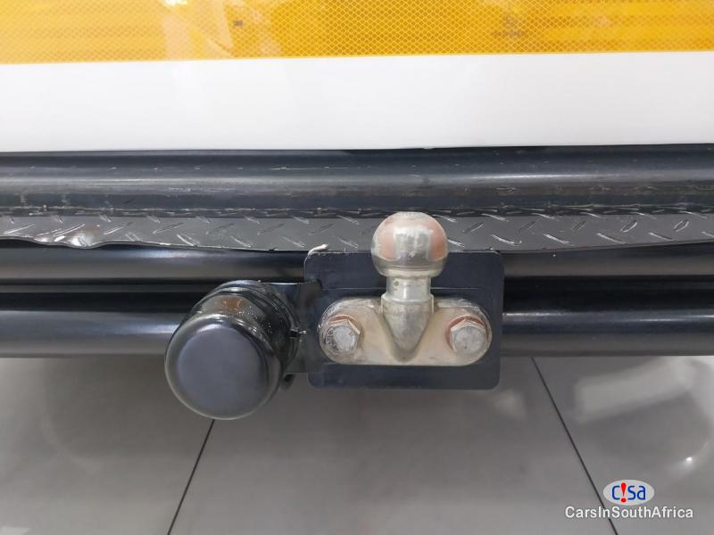 Toyota Quantum 2.5 Manual 2022 - image 12