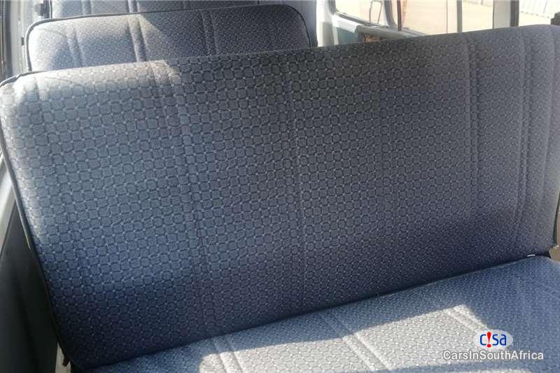 Toyota HiAce 2.2 Manual 2007 - image 3