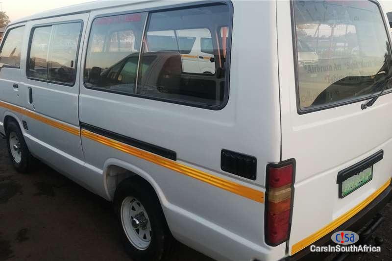 Toyota HiAce 2.2 Manual 2007 - image 7