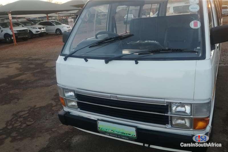 Toyota HiAce 2.2 Manual 2007 - image 8