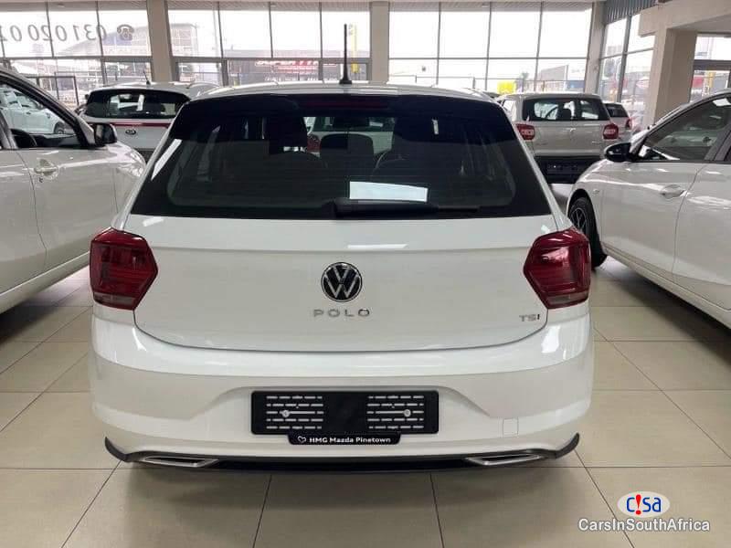 Volkswagen Polo 2020 VOLKSWAGON POLO R-LINE MANUAL 0698183175 Manual 2020