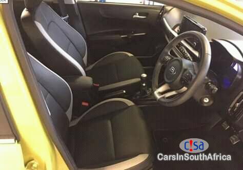 Kia Picanto Manual 2017 - image 4