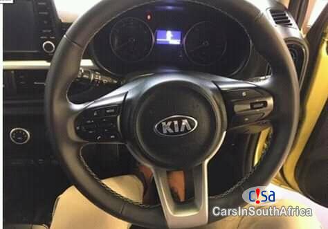 Kia Picanto Manual 2017 - image 5