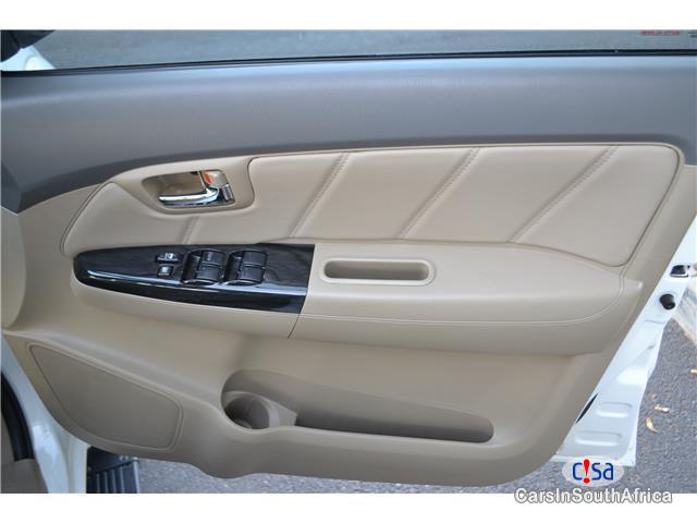Toyota Fortuner Automatic 2013 - image 7
