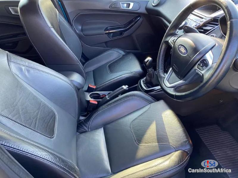 Ford Fiesta 1.0 EcoBoost Titanium 5-dr Manual 2016 - image 12