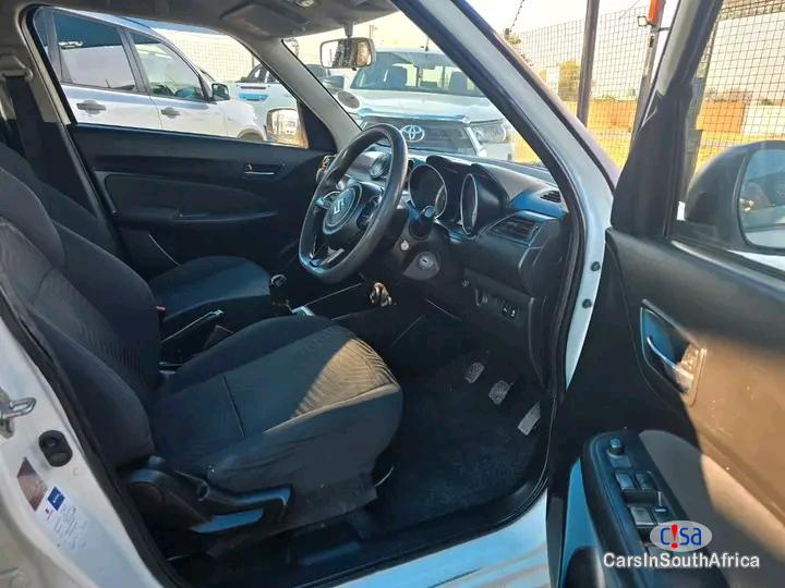 Suzuki Swift 1.2 GL Manual 2022 - image 3