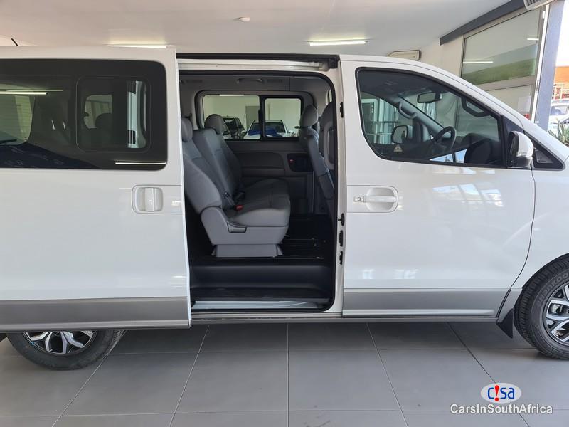 Hyundai H-1 Bank Repossessed 2.5 Automatic 2019 - image 2