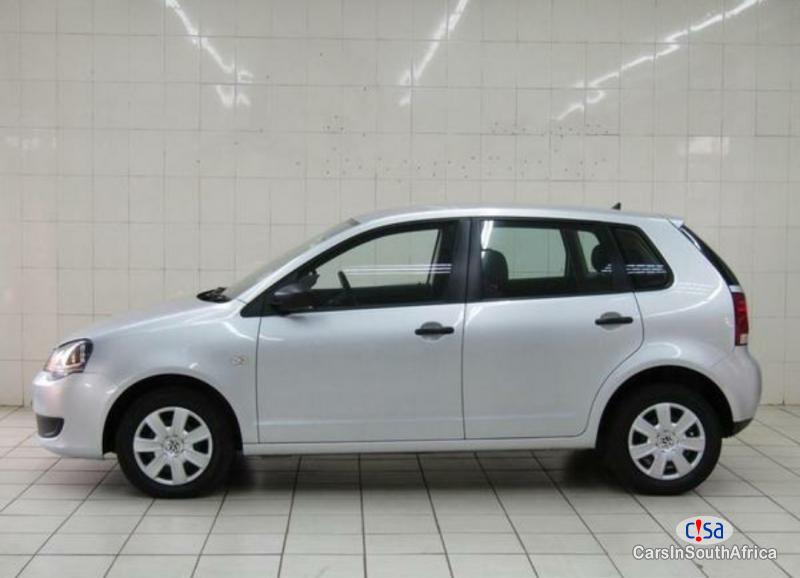 Volkswagen Polo 1.4 Manual 2014 - image 3