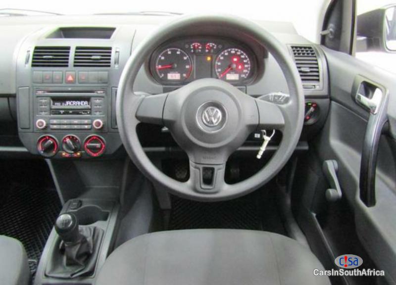 Volkswagen Polo 1.4 Manual 2014 - image 4
