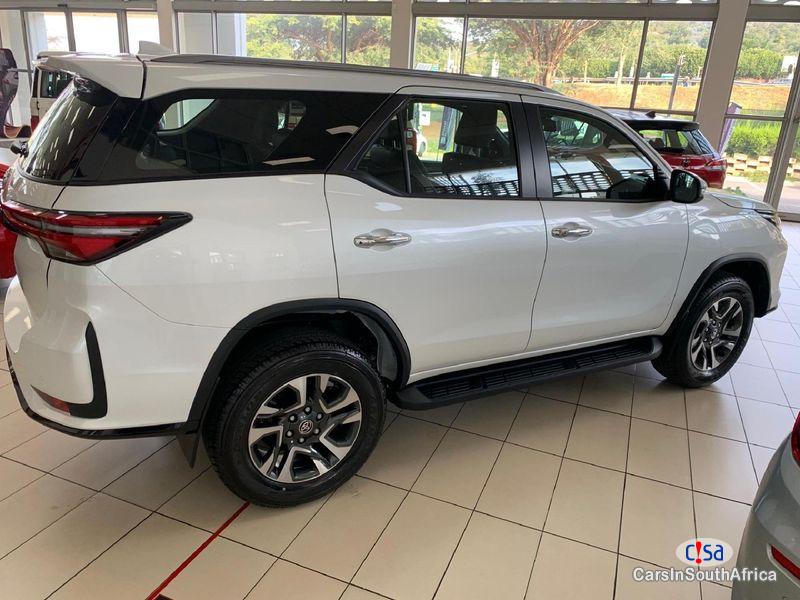 Toyota Fortuner 2.4 Automatic 2023