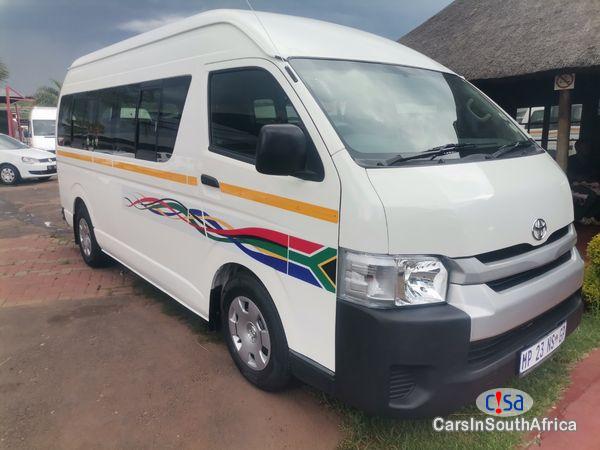 Pictures of Toyota Quantum 2.5 D-4D Sesfikile 16-Seat Manual 2021