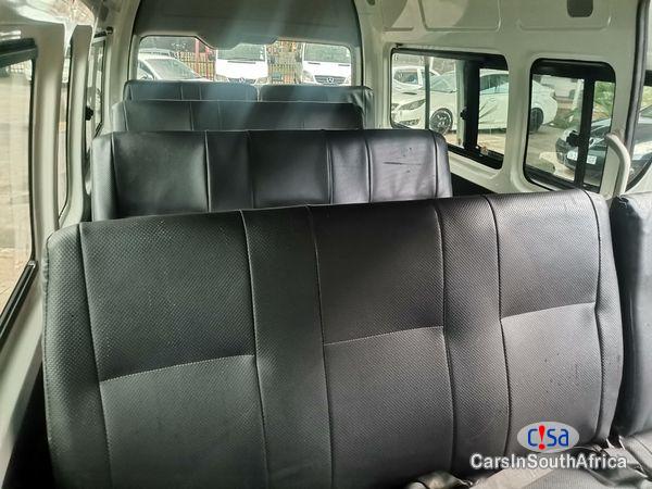 Toyota Quantum 2.5 D-4D Sesfikile 16-Seat Manual 2021 - image 3