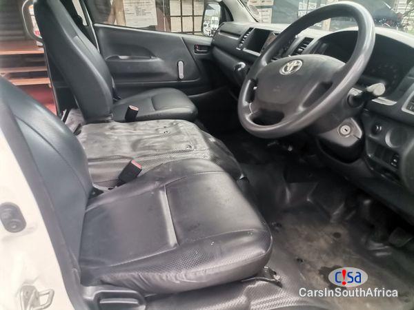 Toyota Quantum 2.5 D-4D Sesfikile 16-Seat Manual 2021 - image 4