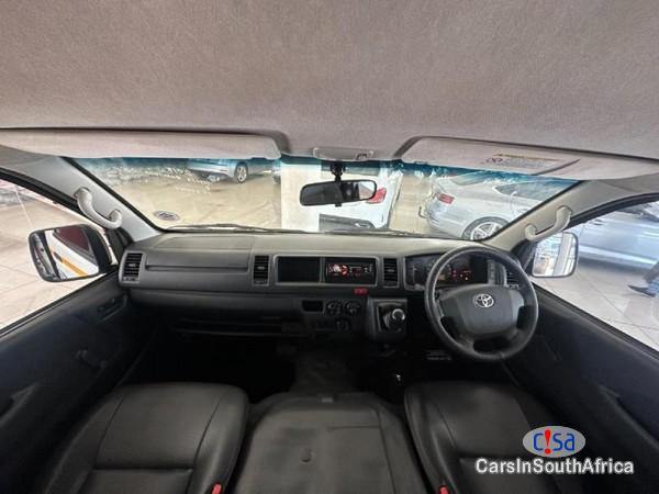 Toyota Quantum 2.5 D-4D Sesfikile 16-Seat Manual 2022 - image 5