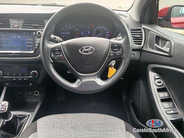 Hyundai i20 1.2 Motion Manual 2017 - image 4