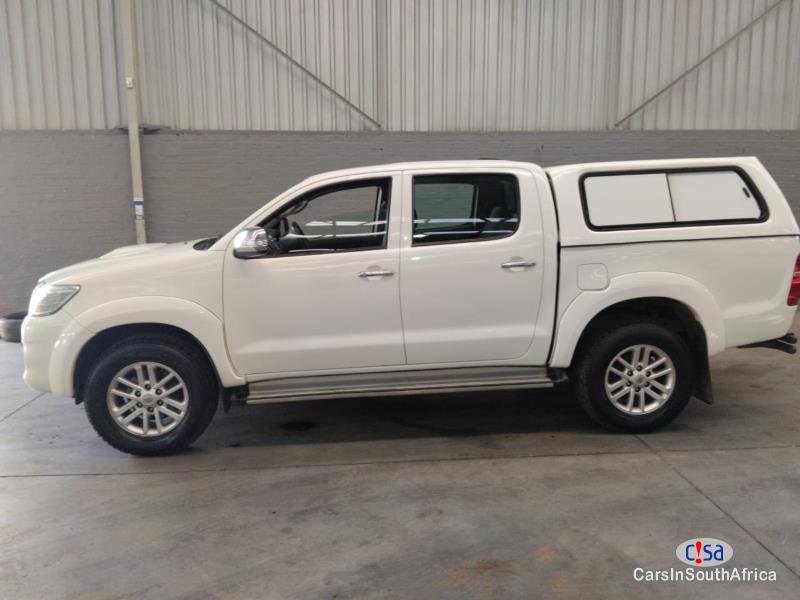 Toyota Hilux 3.0 D-4D Manual 2013 - image 4