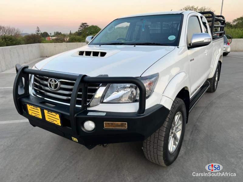Picture of Toyota Hilux 3.0D4D Legend 45 Extra Cab Manual 2015