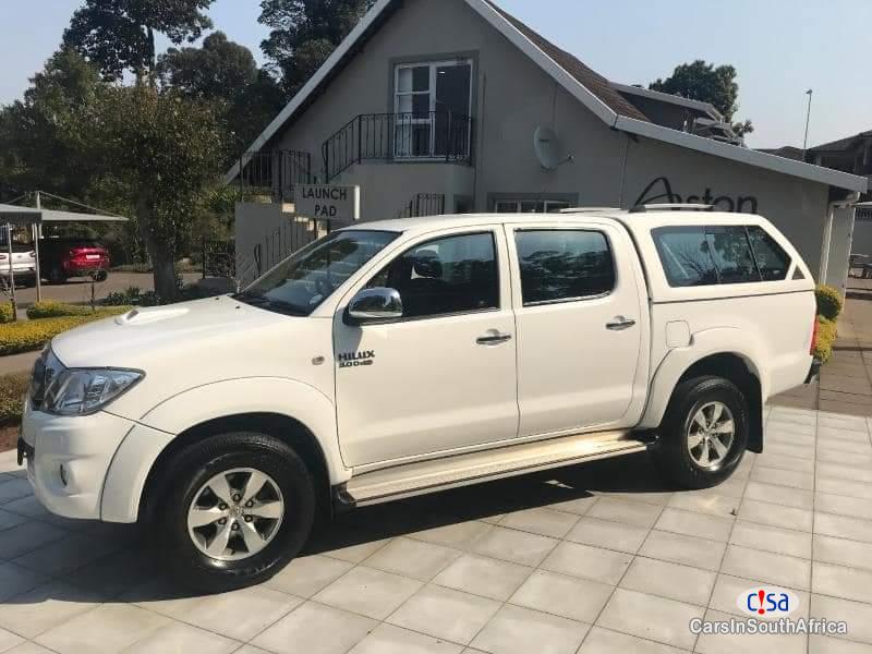 Toyota Hilux 3.0D4D Manual 2011 in South Africa