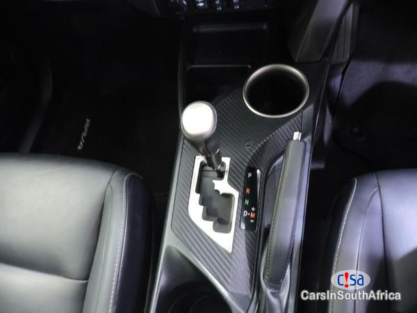 Toyota RAV-4 2,200 Automatic 2015 - image 7