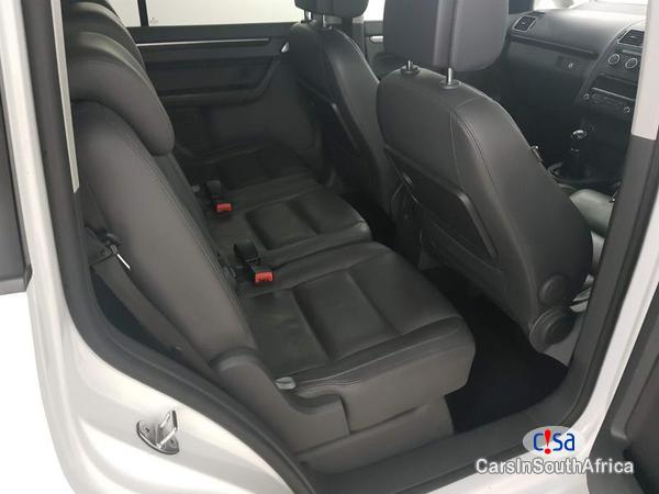 Picture of Volkswagen Touran Manual 2014 in Gauteng