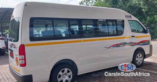 Toyota Quantum 2.5 D-4D Sesfikile 16-Seat Manual 2022 - image 2