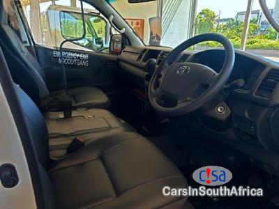 Toyota Quantum 2.5 D.4D Sesfikile 16-Seat Call Or Whatsapp 068 346 6875 Manual 2020 - image 3