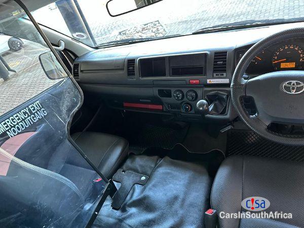 Toyota Quantum 2.5 D-4D Sesfikile 16-Seat Manual 2022 in South Africa