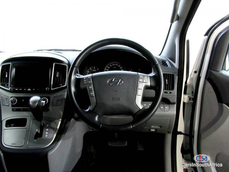 Hyundai H-1 2.0 Automatic 2018 - image 5